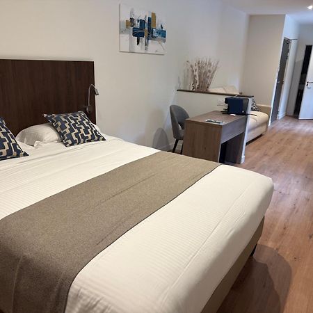 Logis Hotel Le Petit Casset La Boisse ภายนอก รูปภาพ