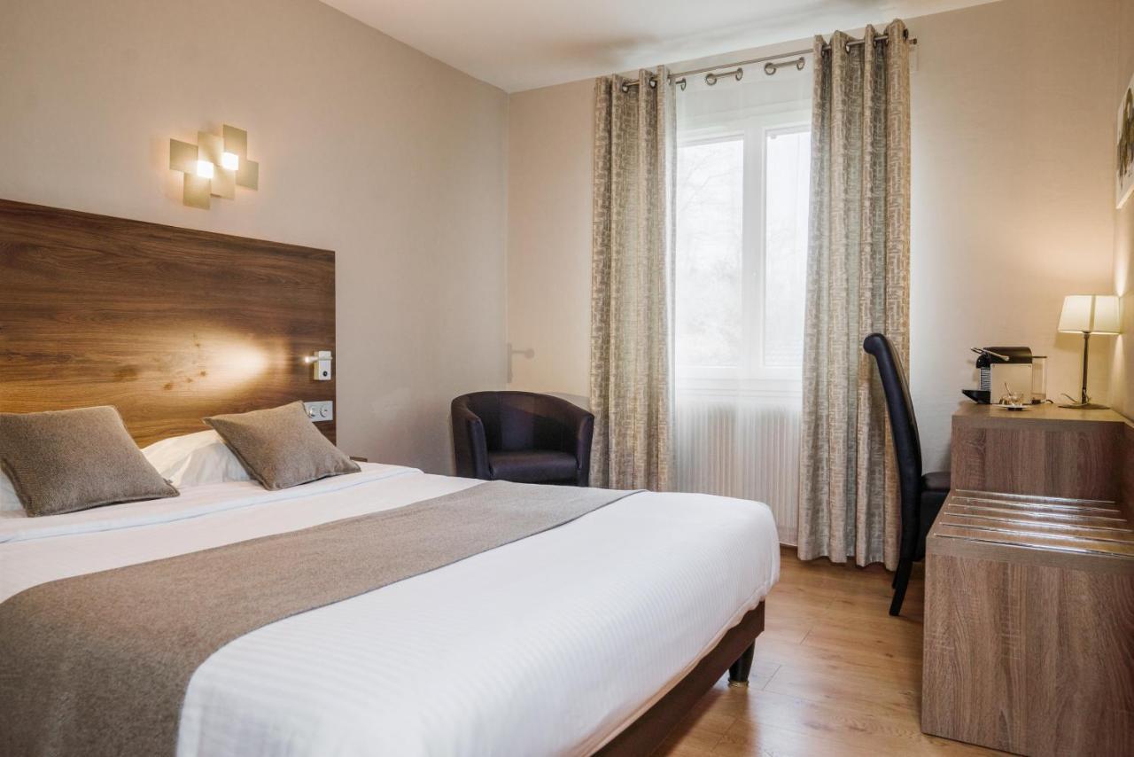 Logis Hotel Le Petit Casset La Boisse ภายนอก รูปภาพ