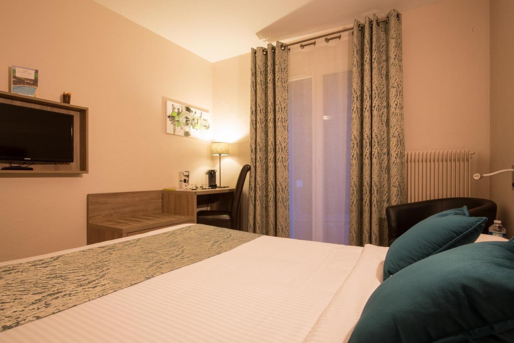 Logis Hotel Le Petit Casset La Boisse ห้อง รูปภาพ