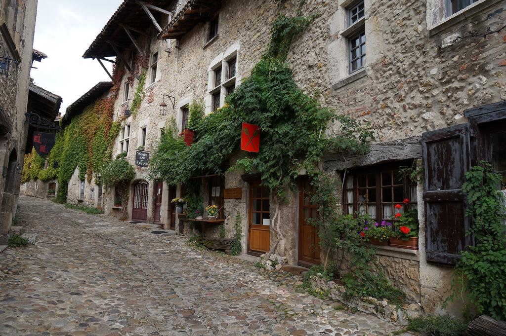 Logis Hotel Le Petit Casset La Boisse ภายนอก รูปภาพ