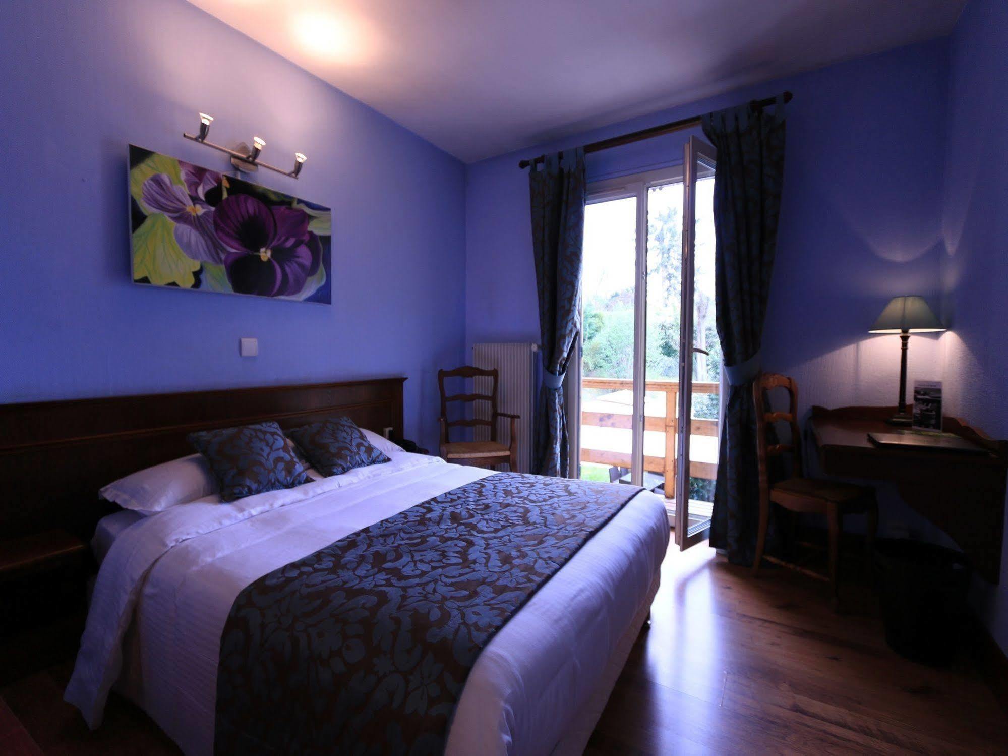 Logis Hotel Le Petit Casset La Boisse ภายนอก รูปภาพ