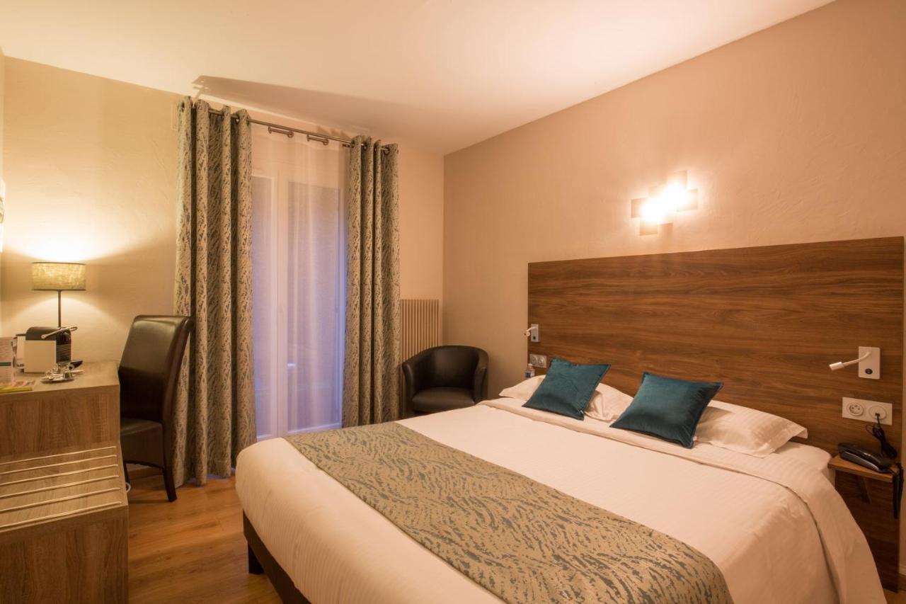 Logis Hotel Le Petit Casset La Boisse ภายนอก รูปภาพ