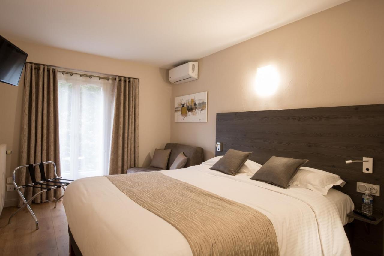 Logis Hotel Le Petit Casset La Boisse ภายนอก รูปภาพ
